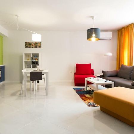 Pop Your Colors - Funky And Modern 1Bdr Apt By Flat Mаnager Plovdiv Exterior photo