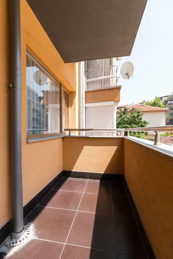 Pop Your Colors - Funky And Modern 1Bdr Apt By Flat Mаnager Plovdiv Exterior photo